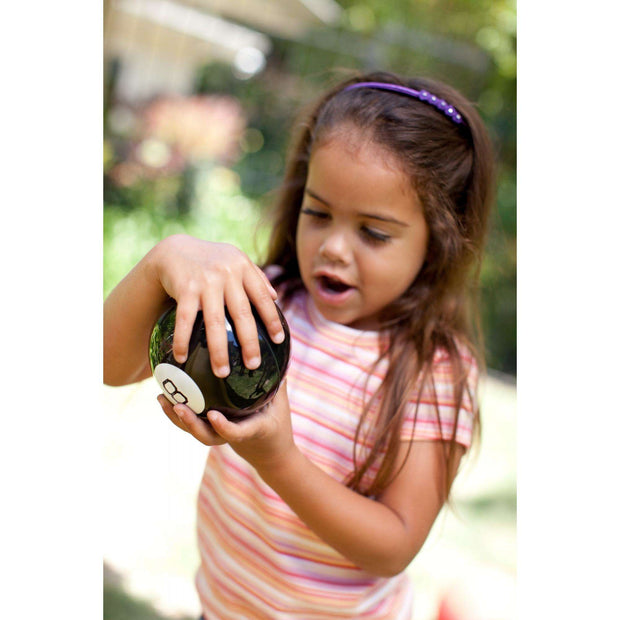 Magic 8 Ball Classic Fortune-Telling Novelty Toy for Ages 6Y+