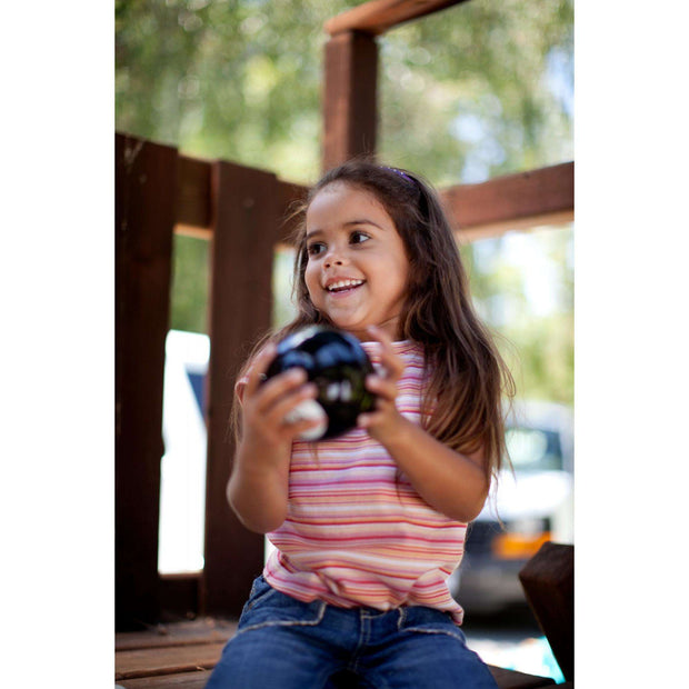 Magic 8 Ball Classic Fortune-Telling Novelty Toy for Ages 6Y+